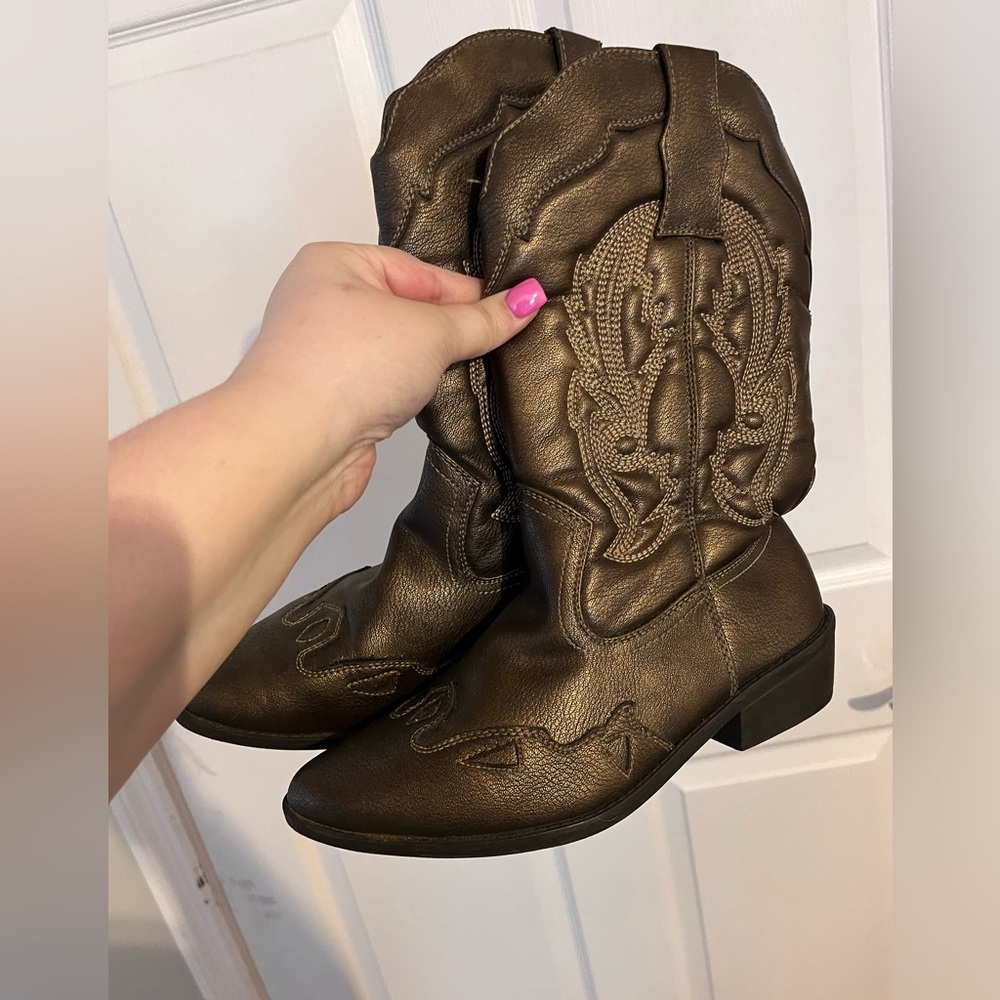 Cowboy boots